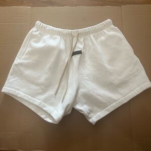 🔥🔥Pre-Loved Fear Of God Essentials Short Size Small! Women